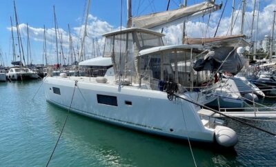 SATILDI: Lagoon 42 2022 Model